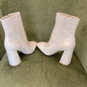 Sam Edelman Faux Cream Crocodile Booties